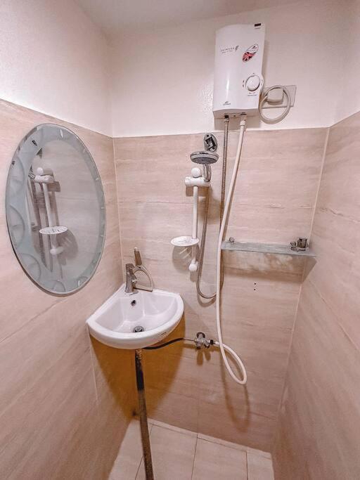 Chillhauz Staycation Apartment *