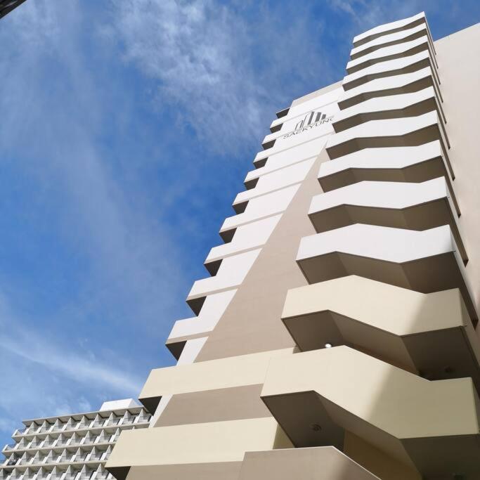 Apartment Affordable W/ Wi-fi, Pool & Shower Heater