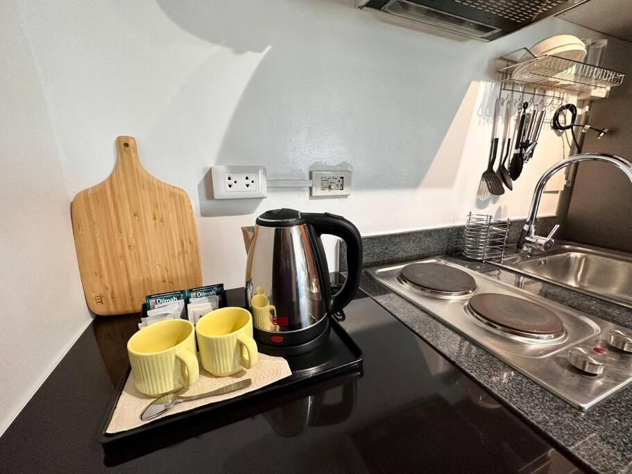 Living,the Persimmon Double Beds 4pax Apartment
