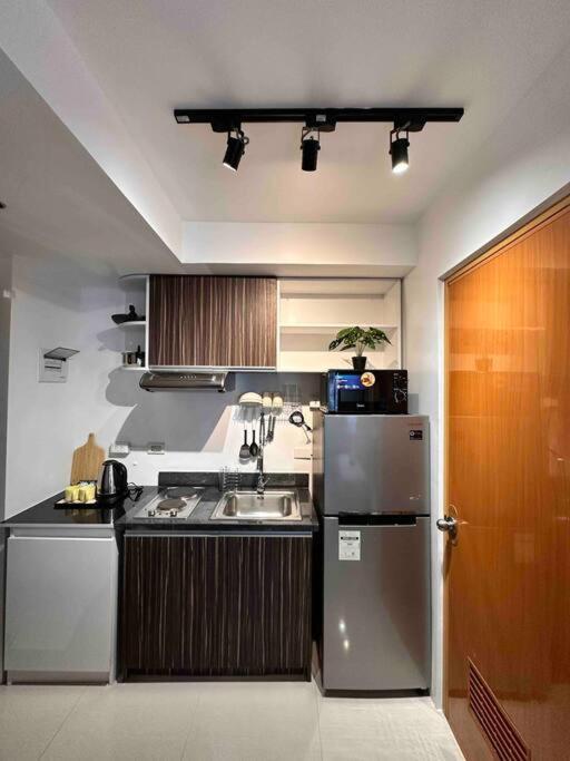 Apartment Living,the Persimmon Double Beds 4pax *