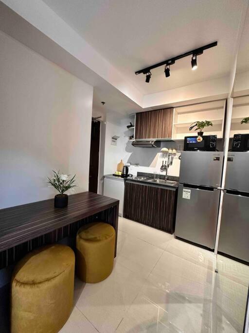 Living,the Persimmon Double Beds 4pax Apartment