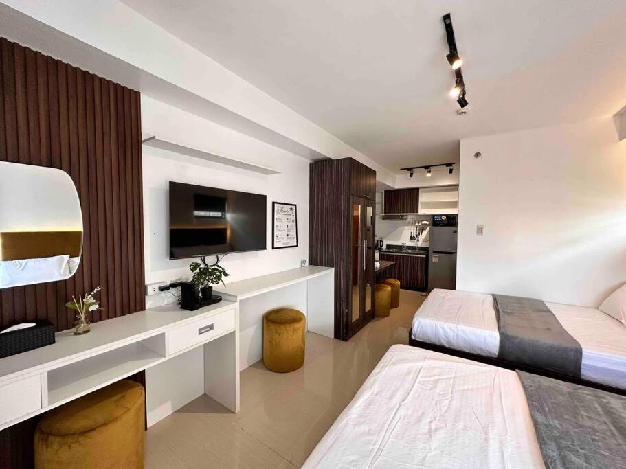 Living, The Persimmon Double Beds Apartamento *