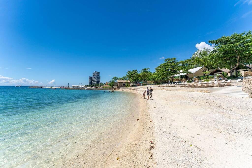 Omp 17j-t1, Seaview, Beach, Pool Access,near Airport, Fast Wi-fi, Netflix Punta Engano (Mactan)
