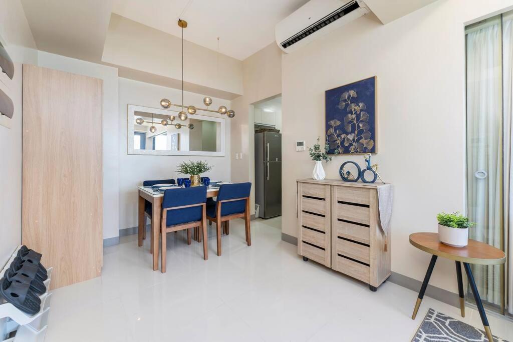 Apartment Omp 17j-t1, Seaview, Beach, Pool Access,near Airport, Fast Wi-fi, Netflix *