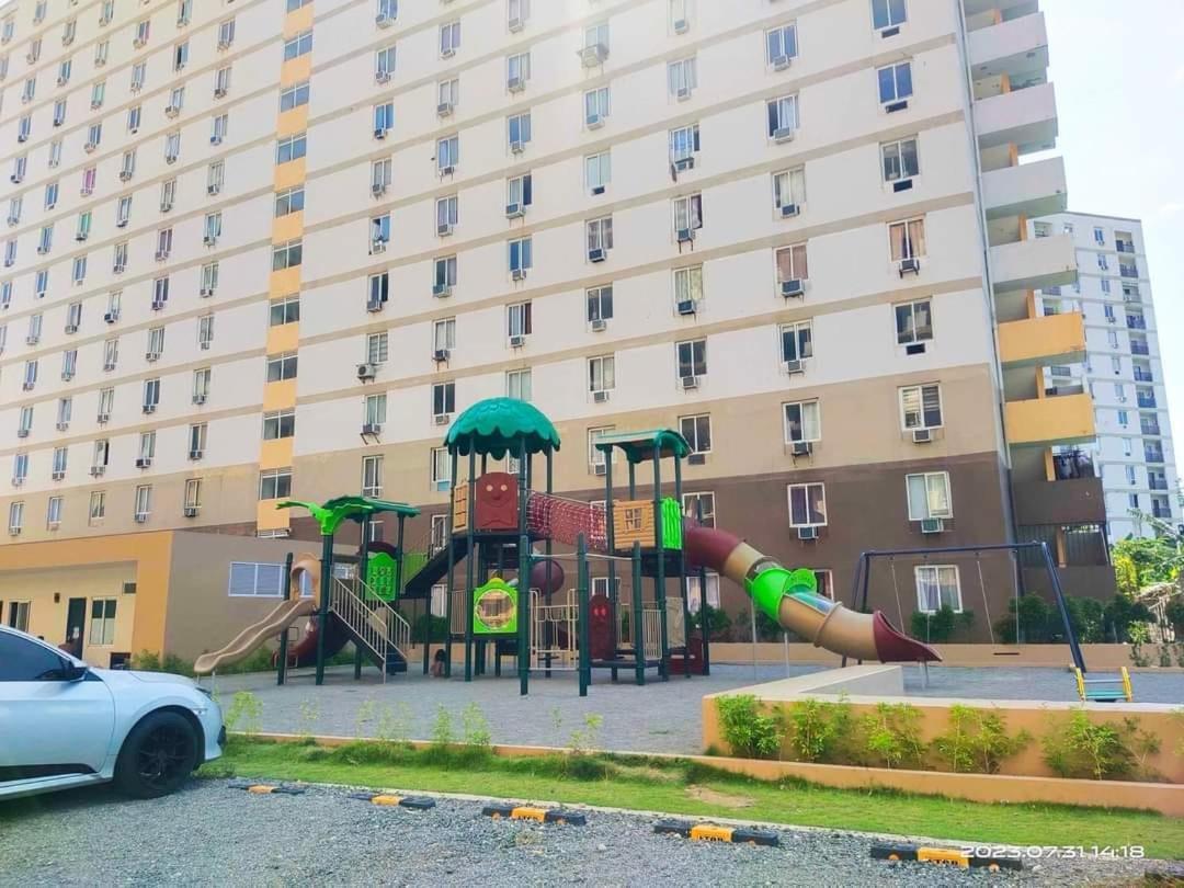 Nate & Athalia's Cityscape Condotel Lapu-Lapu City
