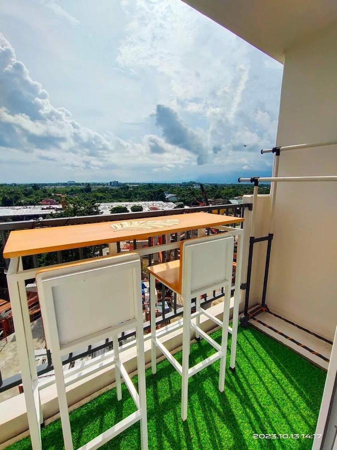 Nate & Athalia's Cityscape Condotel Lapu-Lapu City