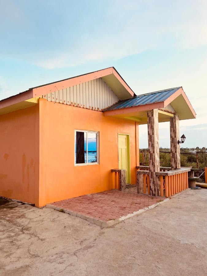 Rainbow Beach Bar &