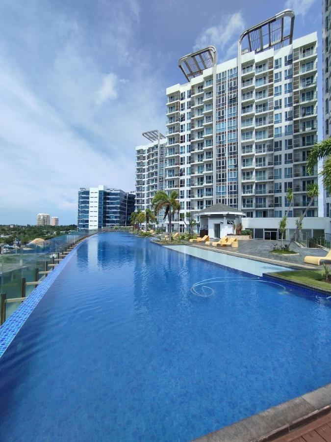 Mactan Newtown Seaview By Fjcivo *