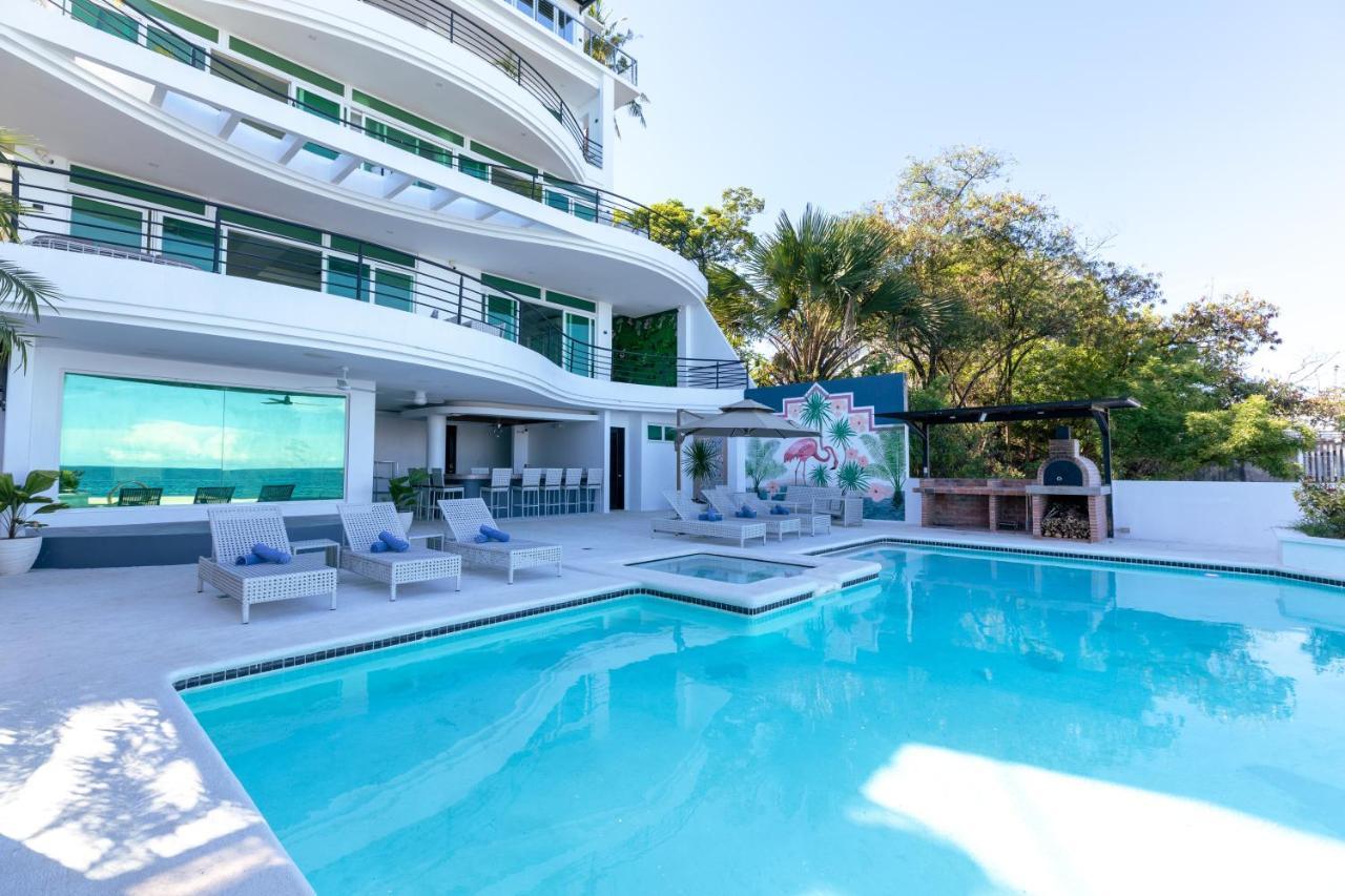 Andersson Beach House Cebu Pousada