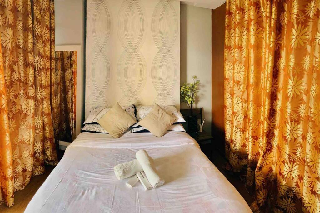 Spacious Appleone Equicom Ayala Apartment *