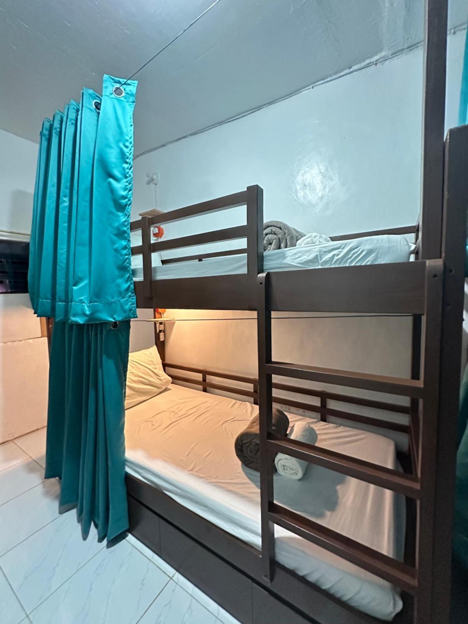 Budget Hostel Logon