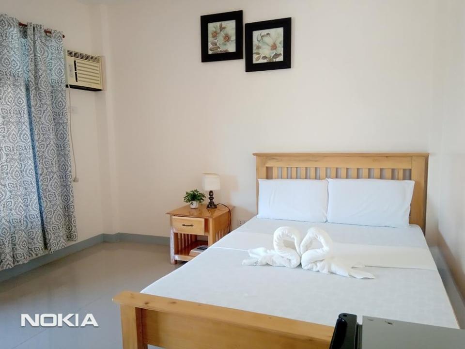 Grae's Apartelle Hostel Moalboal