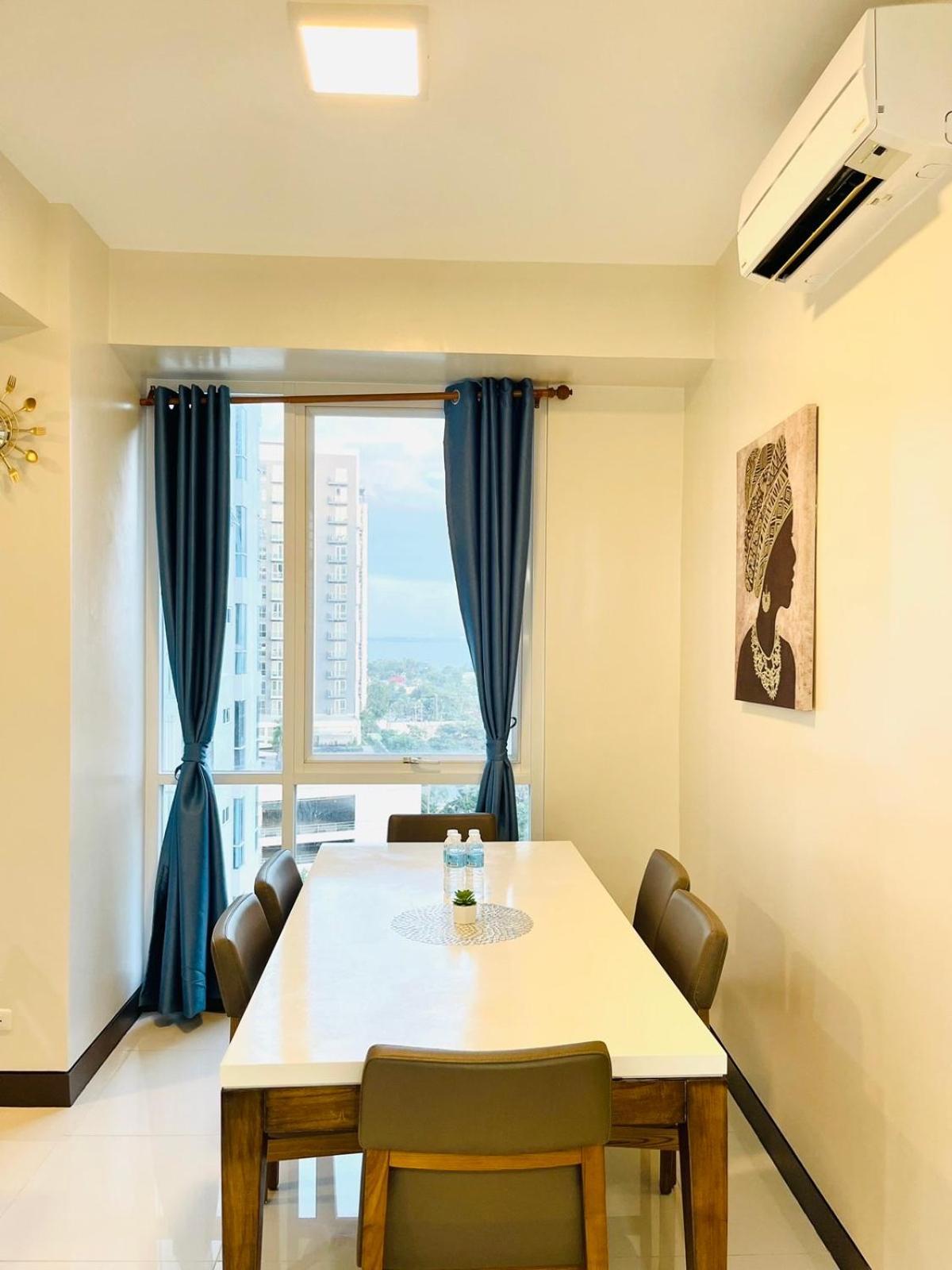 Mactan Airport View With Beach Condominuim Aparthotel