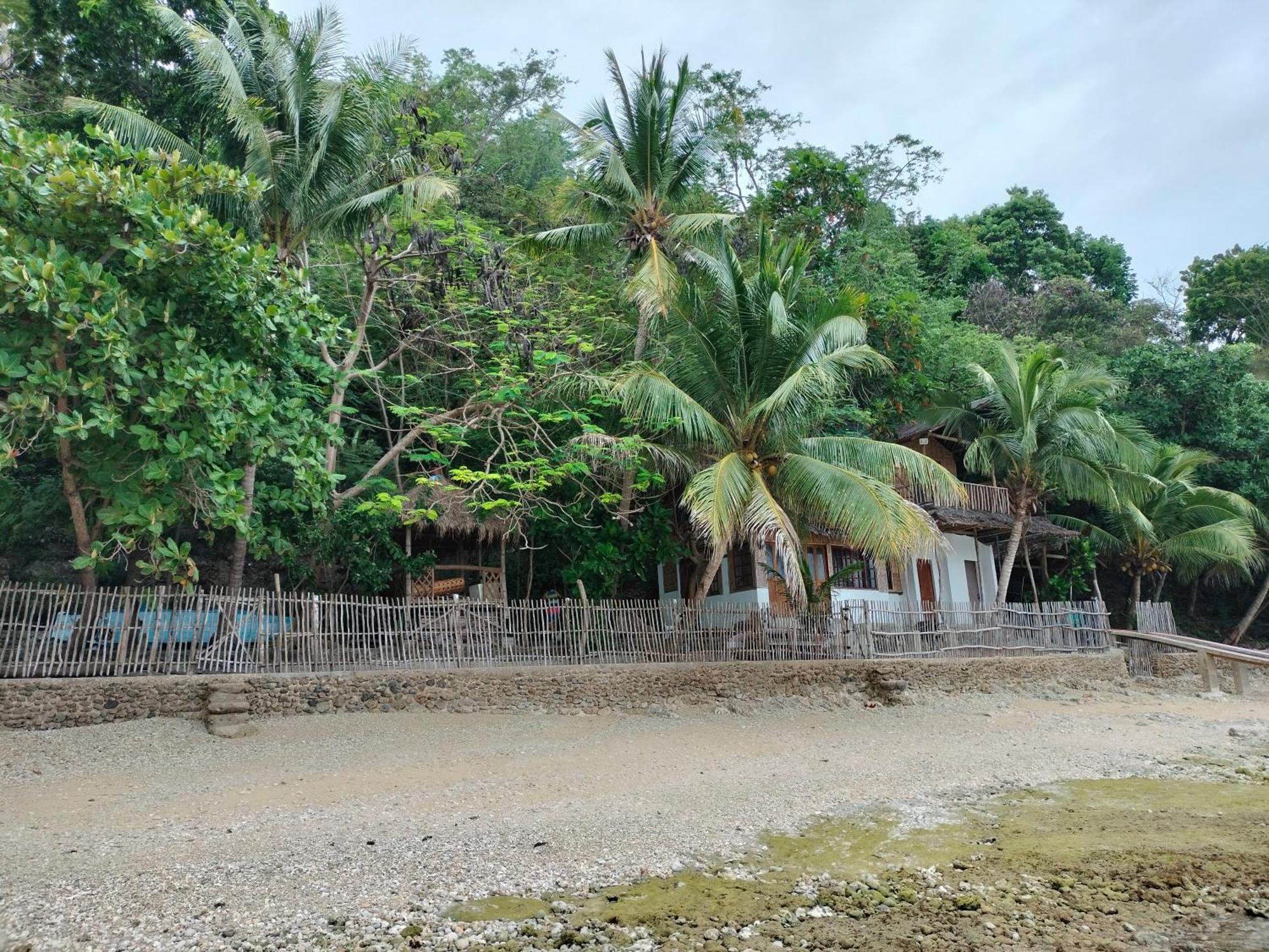 Bahay sa kanayunan Sea Esta House *