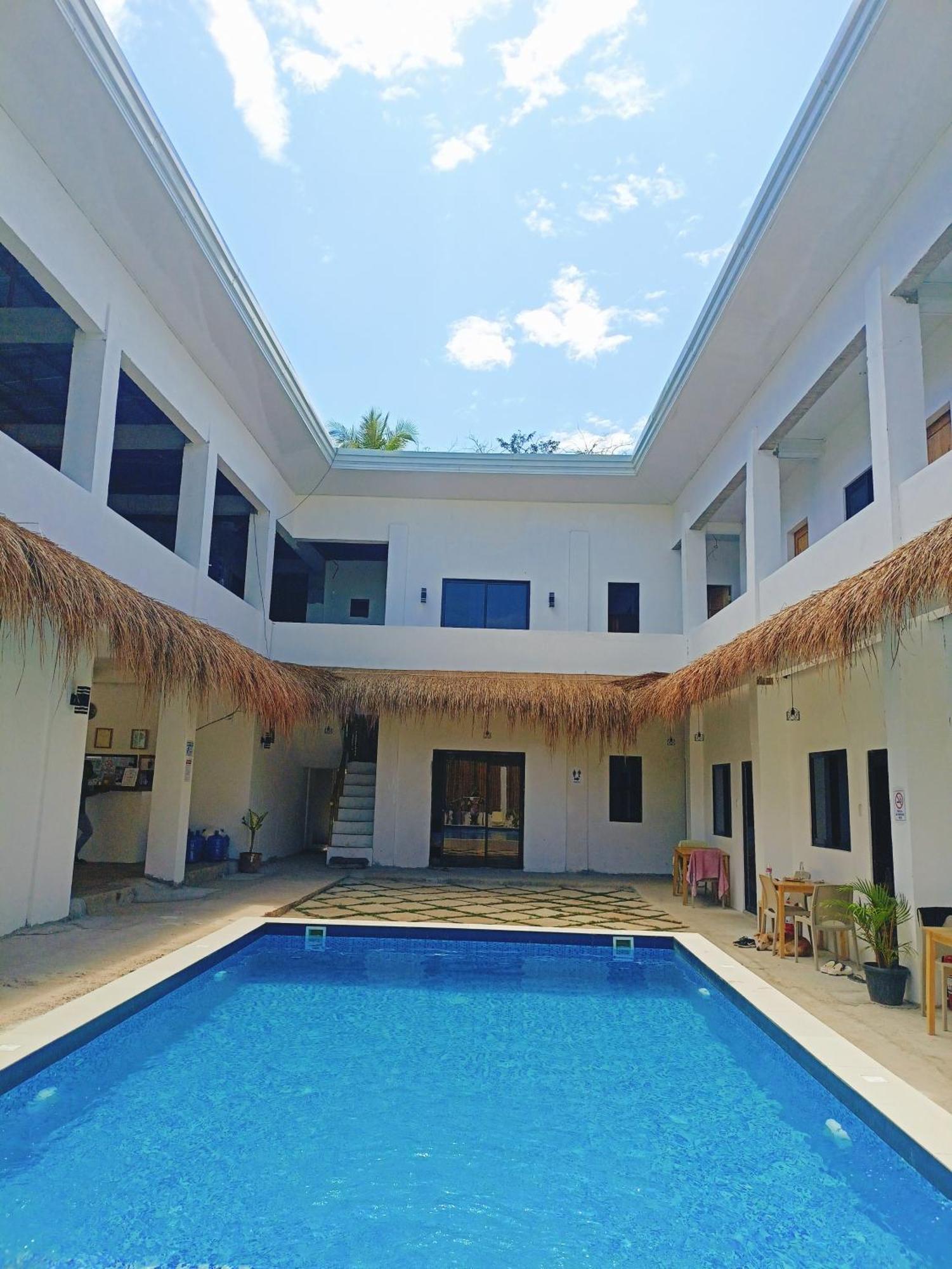 Camotes Hostel *