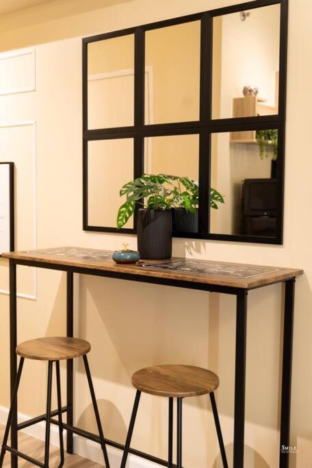 Apartment Stylish In It Park