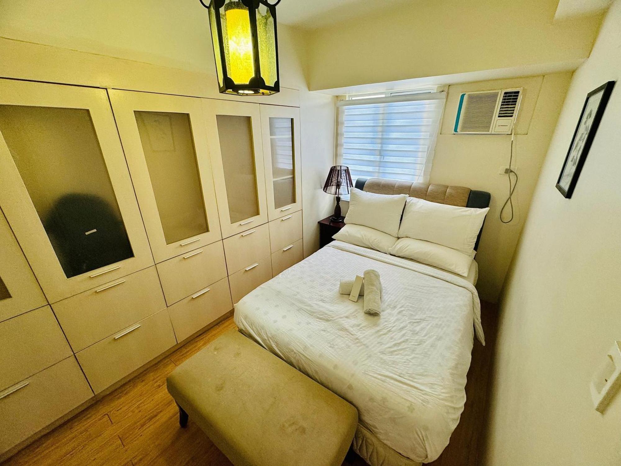 One- Bedroom Avida Tower 1 It Park Apartment *