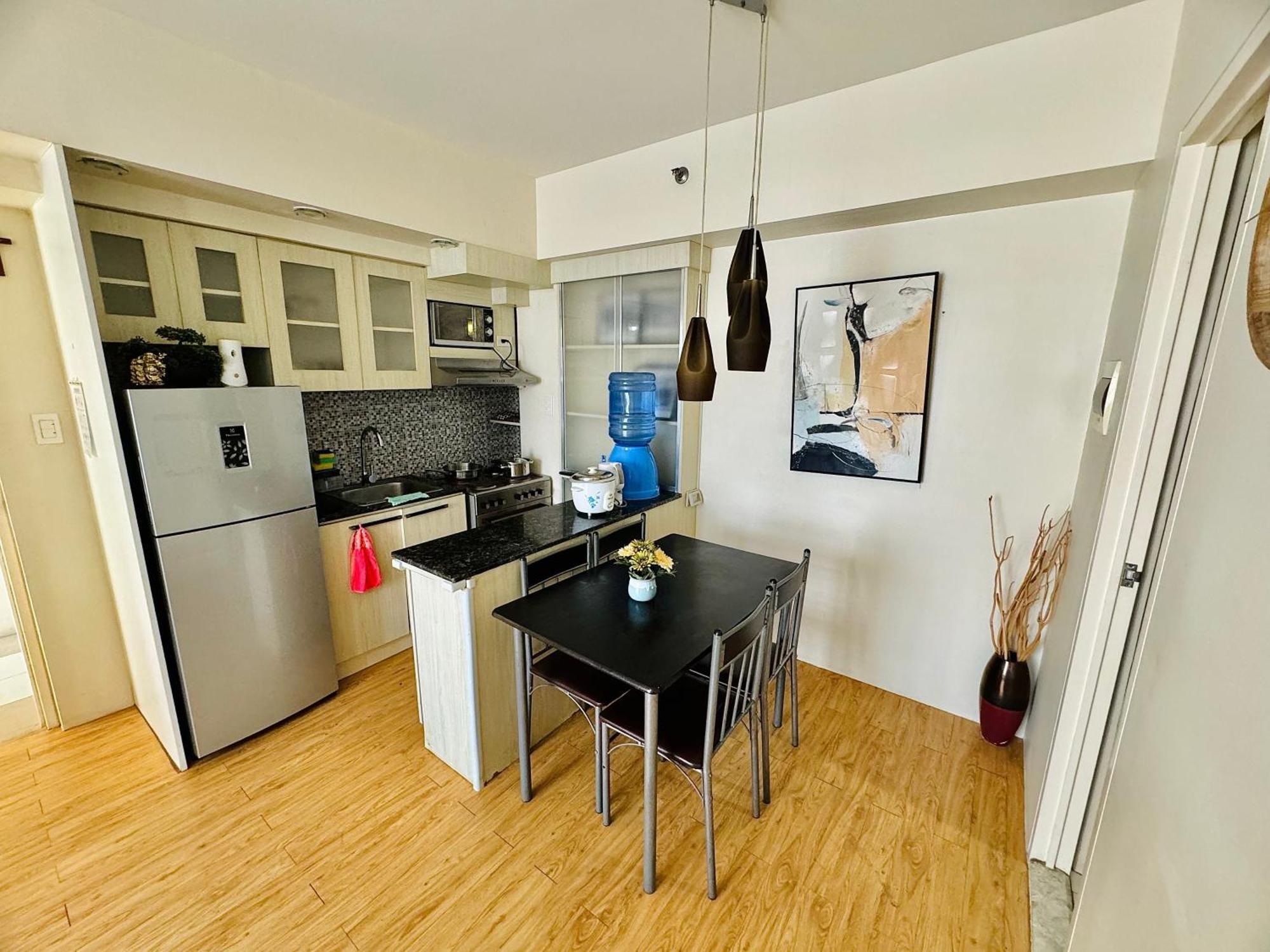 One- Bedroom Avida Tower 1 It Park * Cebu