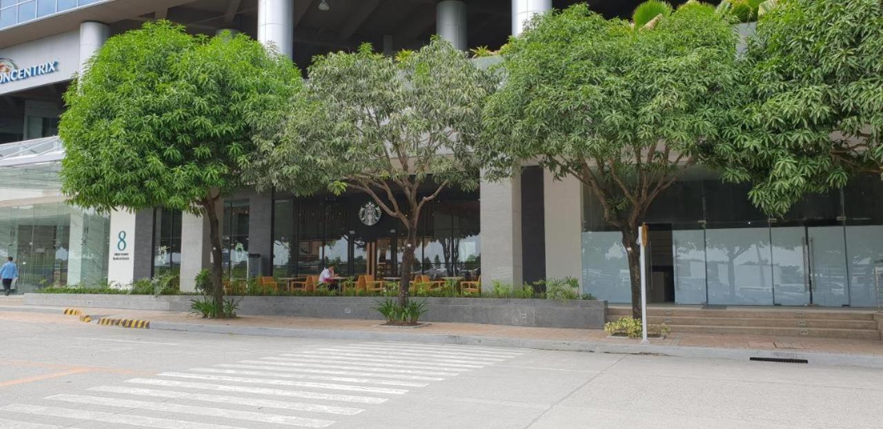 Mactan Newtown With Pool Access * Lapu-Lapu City