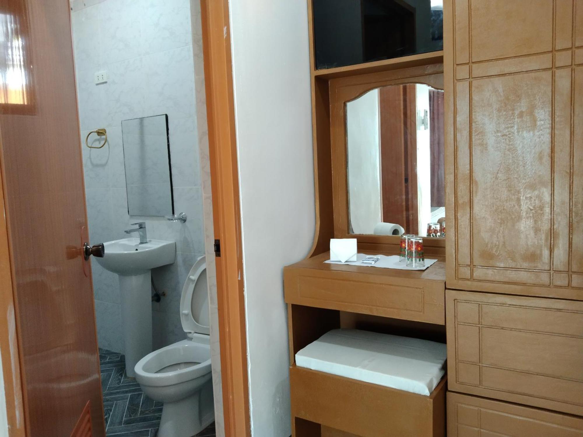 Elen - Island Air-conditioned Room2 Logon
