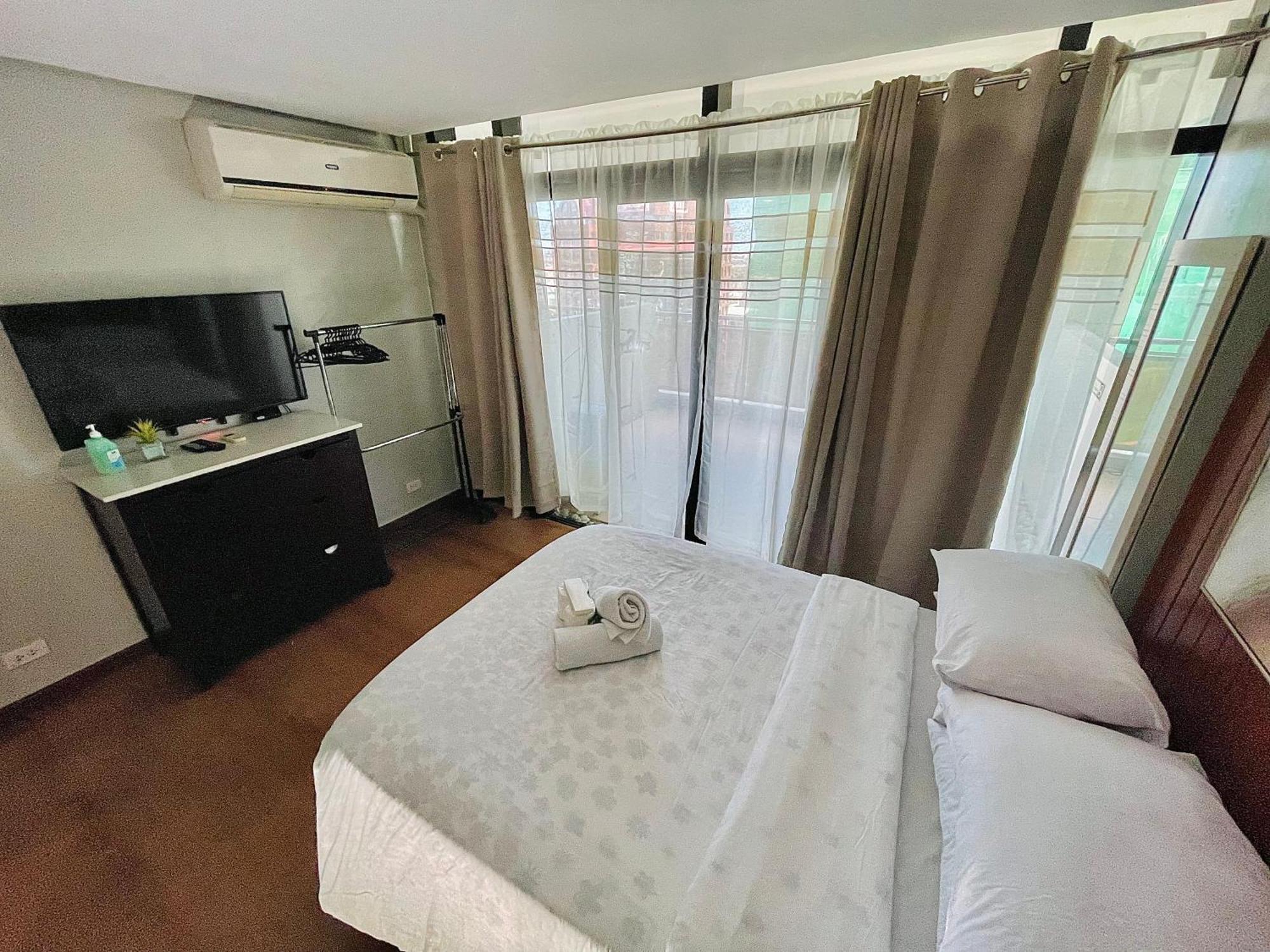Spacious Appleone Equicom Ayala Apartment Cebu