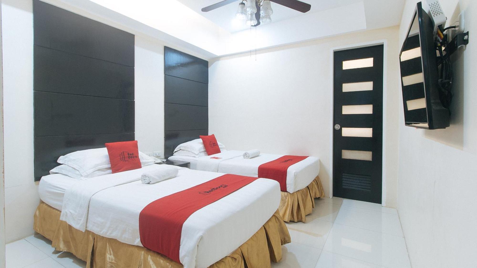 Hotel Reddoorz At Grand Apartelle Hernan Cortes