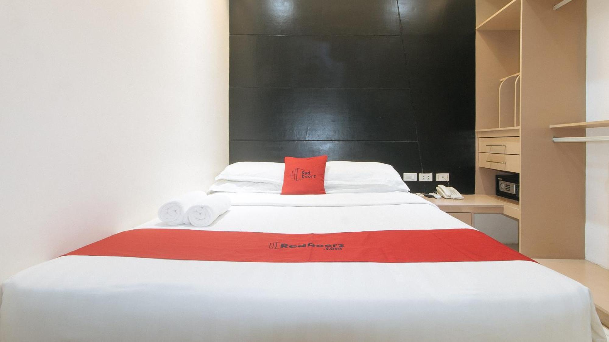 Reddoorz At Grand Apartelle Hernan Cortes 3*