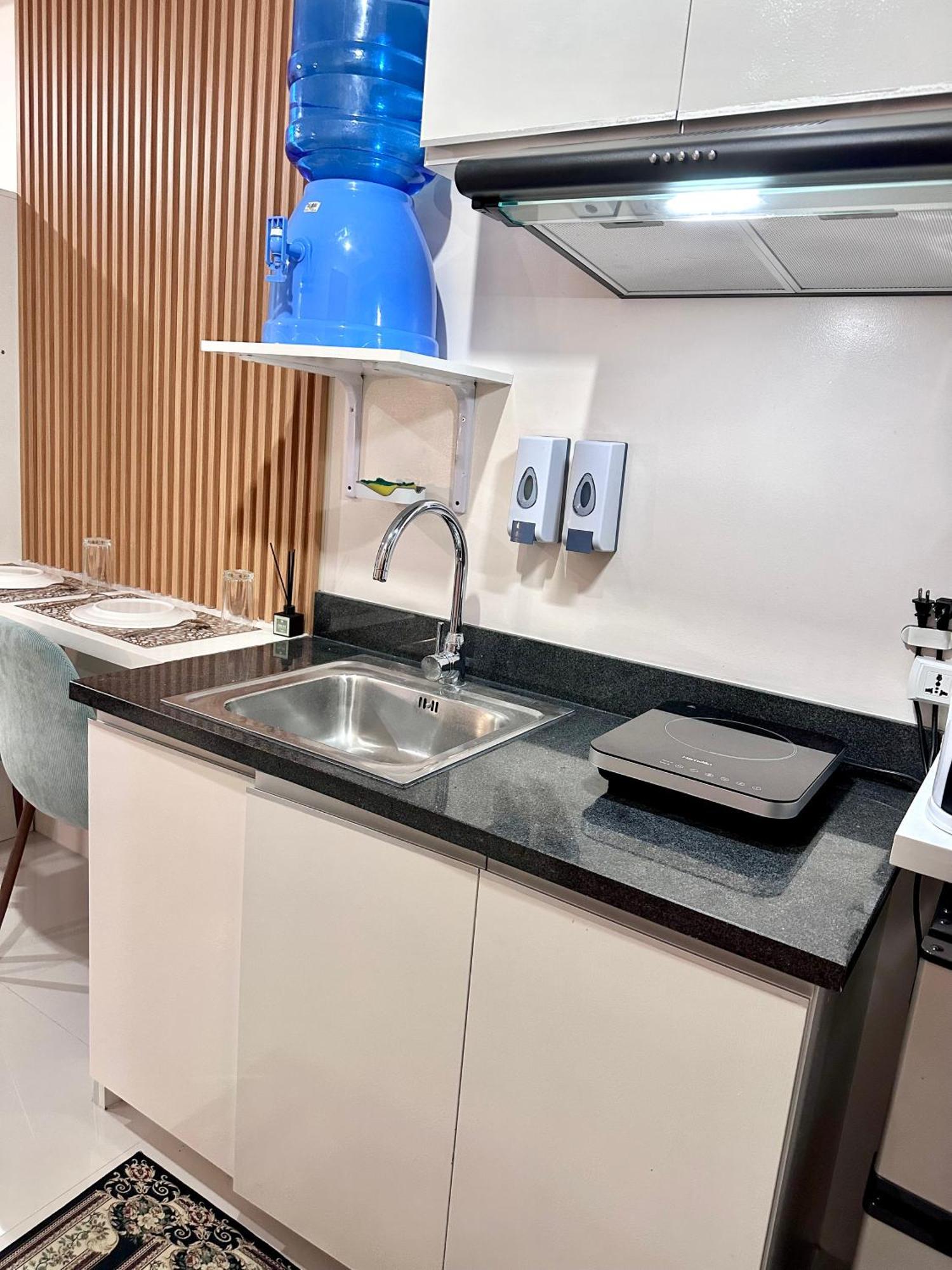 Apartment The Persimmon Near Ayala And Sm Cebu