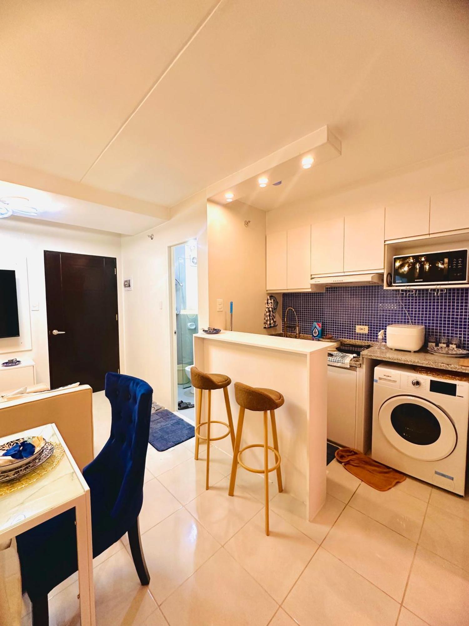 Casadeisabel: Elegant 2br N Cebu/washing/netflix Apartment *