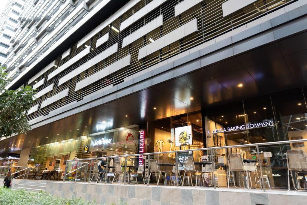 Stylish In It Park Apartment Cebu