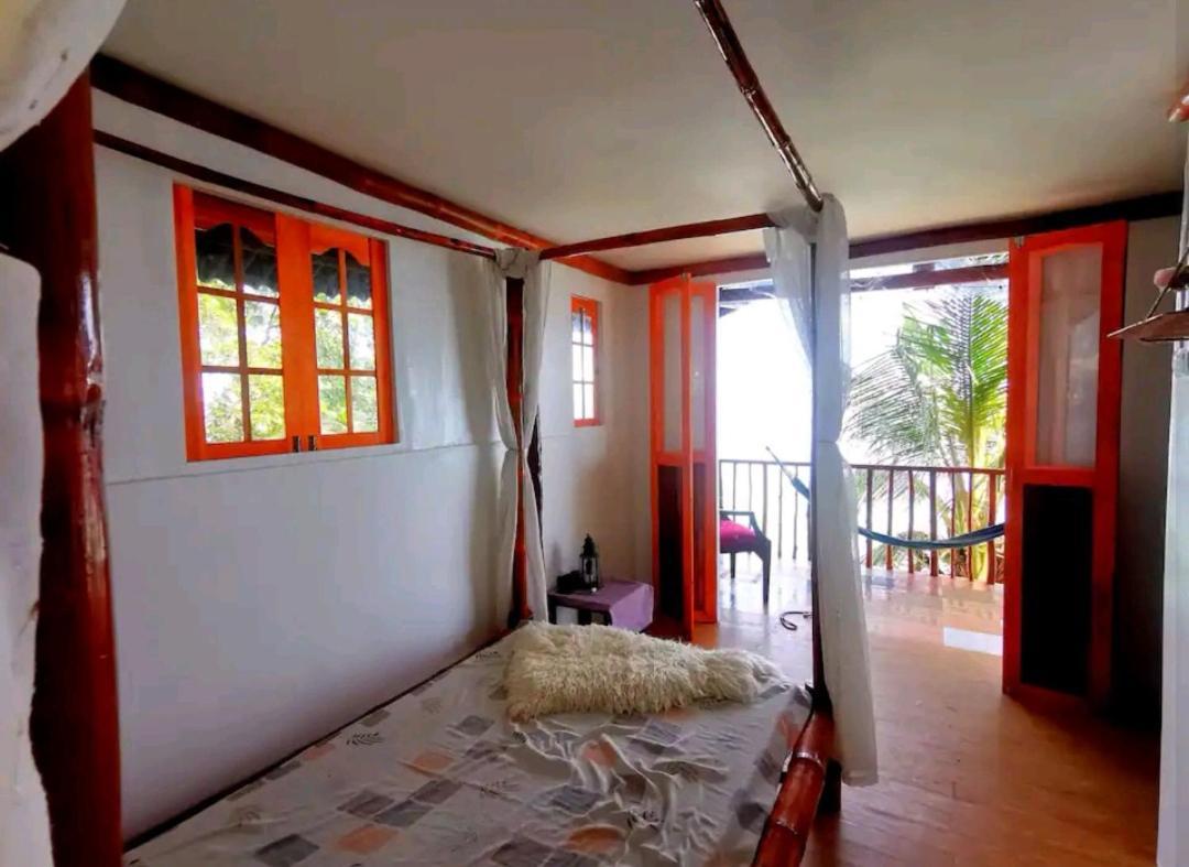 Bahay sa kanayunan Sea Esta House Boljoon