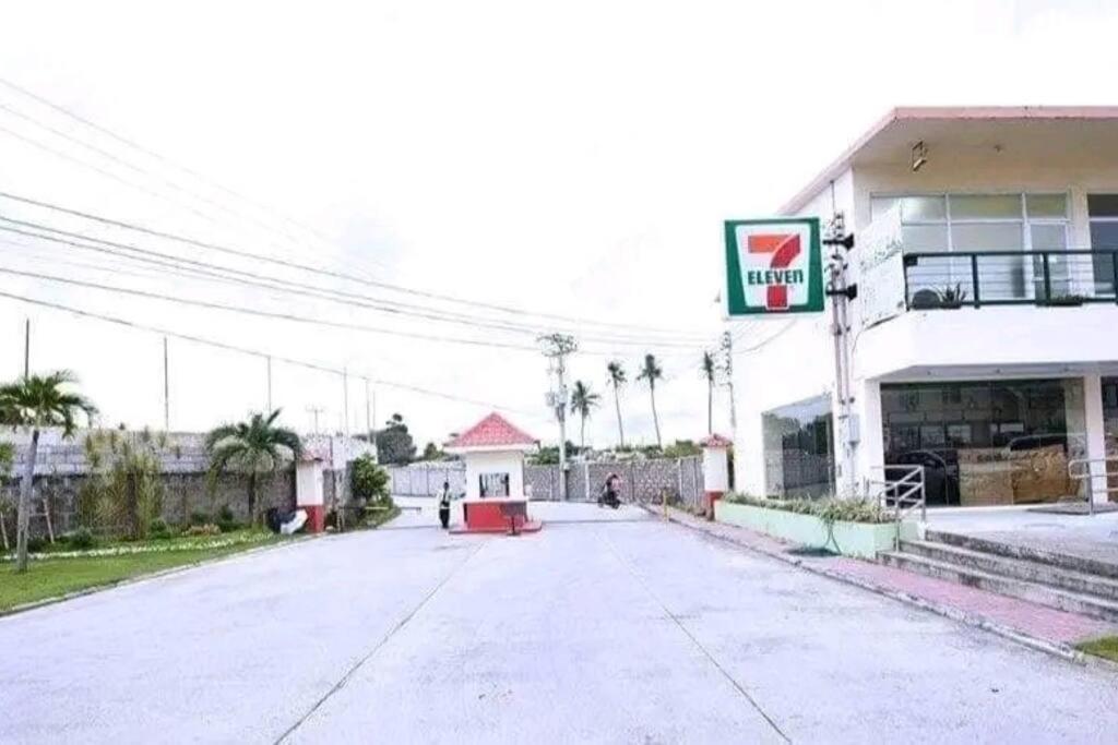 Mister Ghrays Hub Apartment Lapu-Lapu City