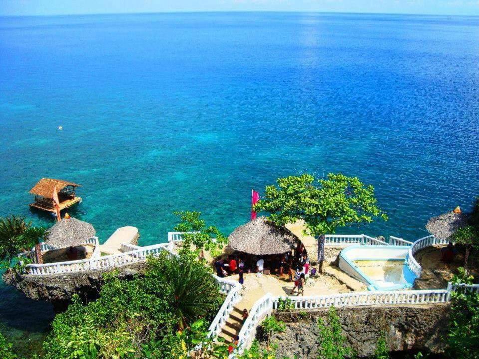 Camotes Resthouse Casa de férias Poro