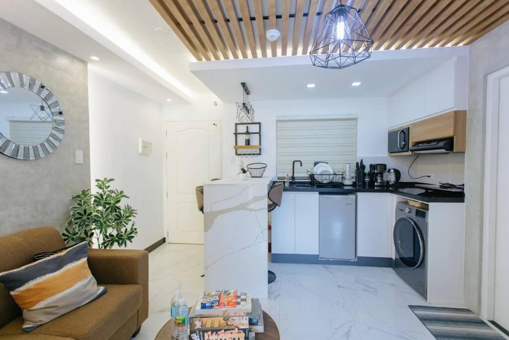 A2j Luxury 2br Near Il Corso & Sm Seaside * Cebu