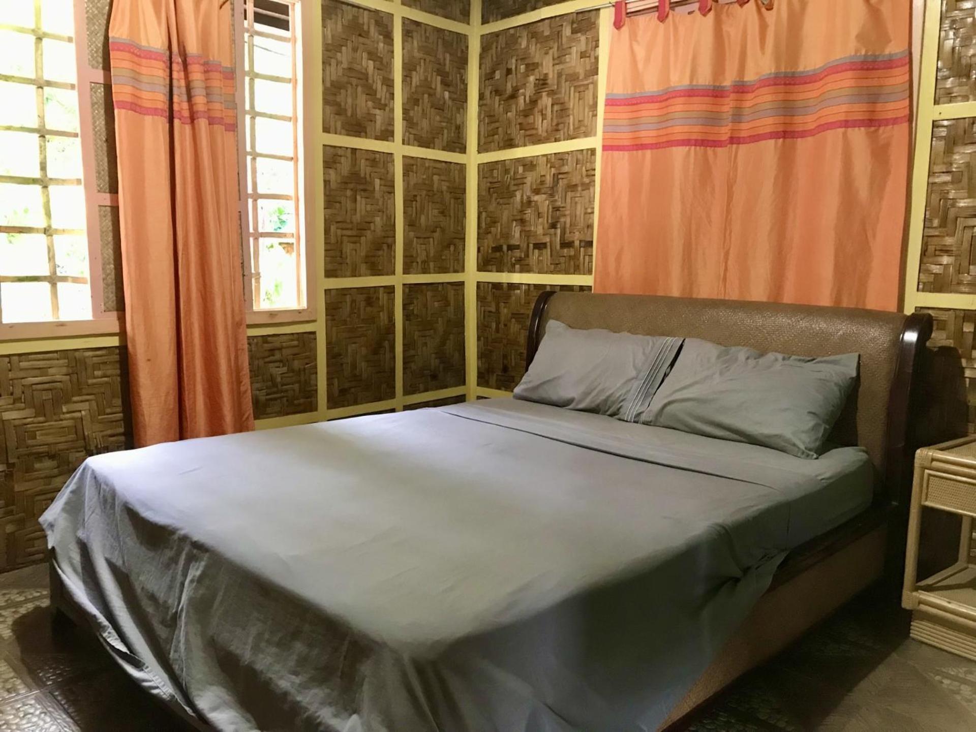 Camotes Cay Hideaway Apartment