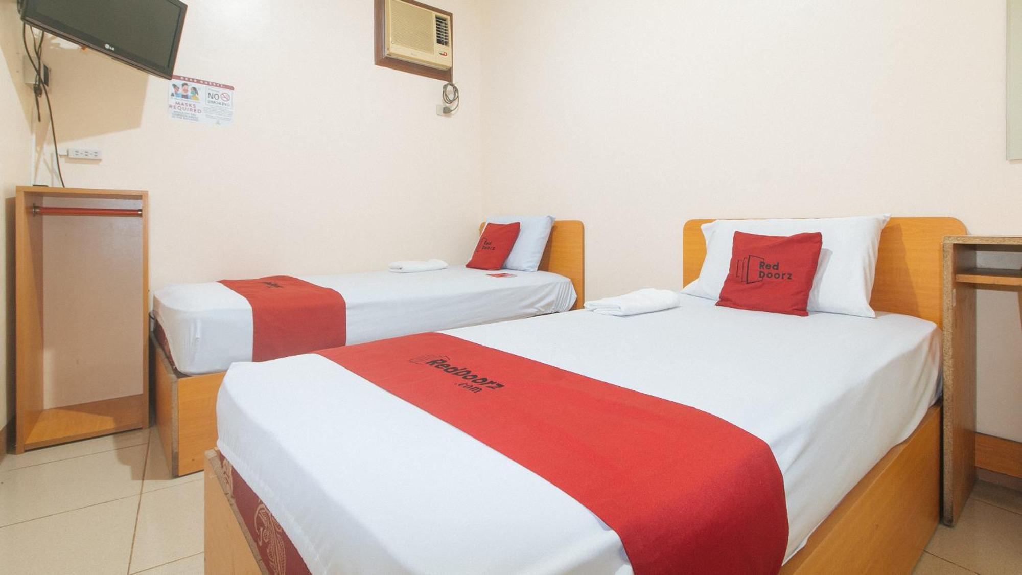 Hotel Reddoorz @ Asiana