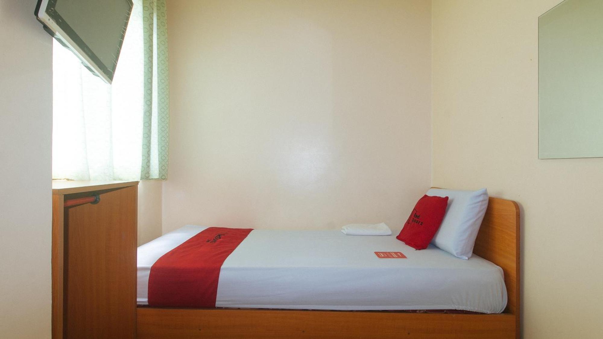 Hotel Reddoorz @ Asiana Mandaue City