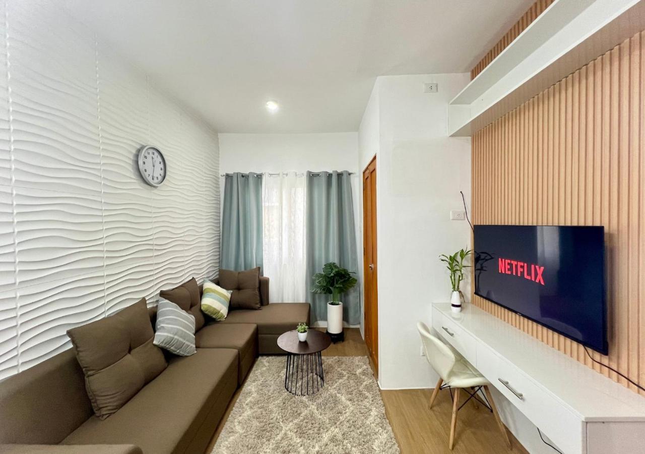 2-bedroom Near Mactan Airport, Fully-furnished, Airport Pickup And City Tour Services Apartment Lapu-Lapu City