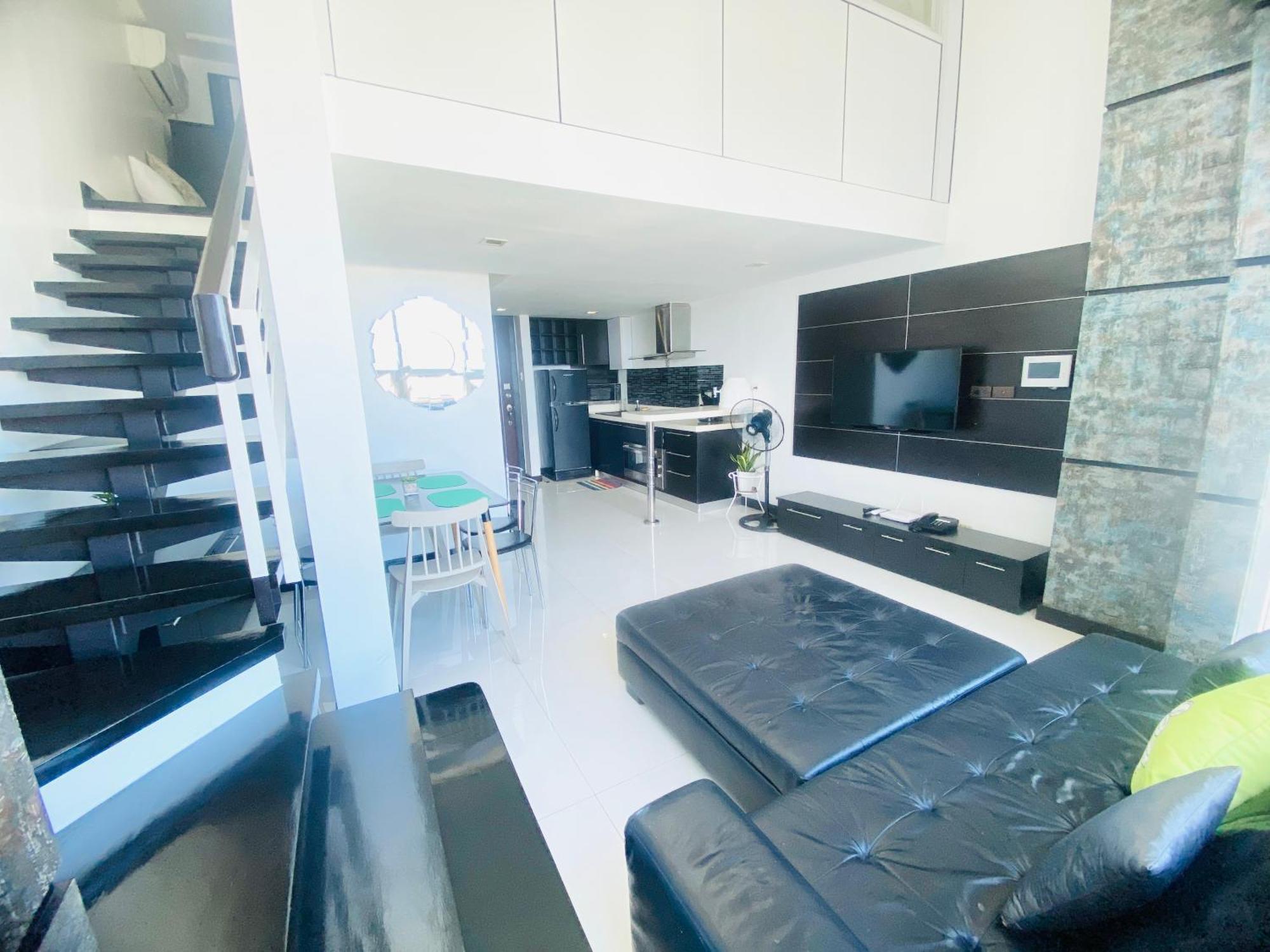 Apartment Huge Lofts By P&j *