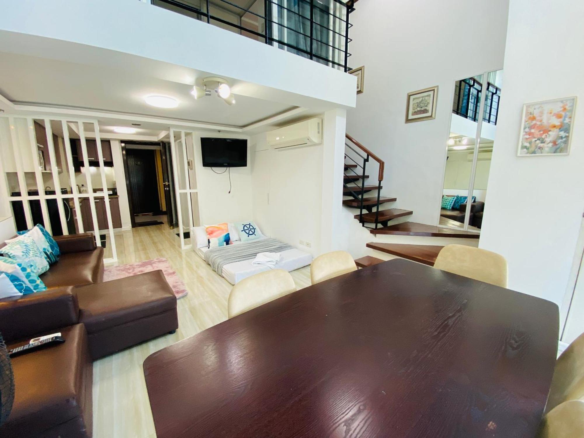 Huge Lofts By P&j Apartment *