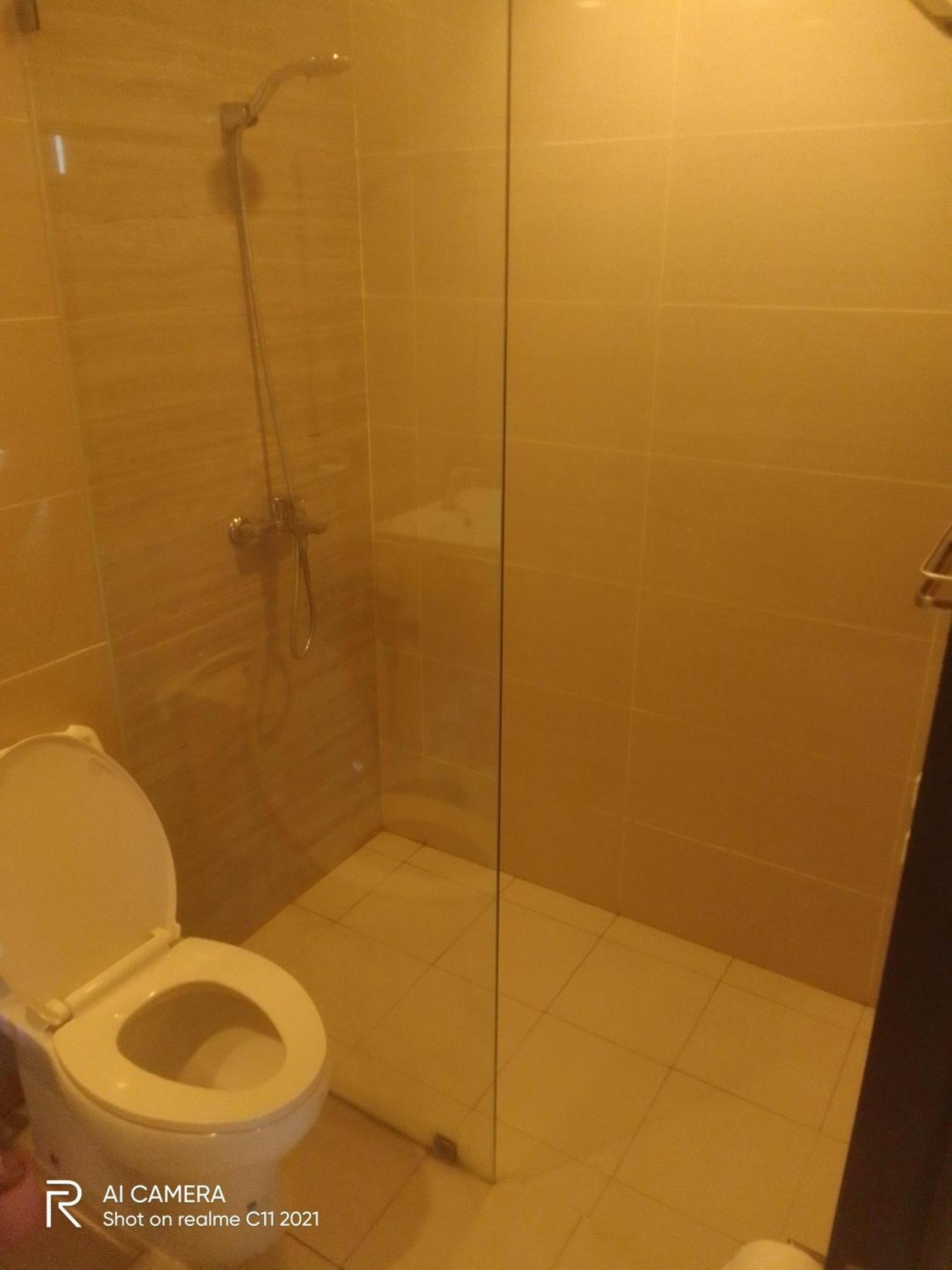 Mactan Newtown One Manchester Palace *
