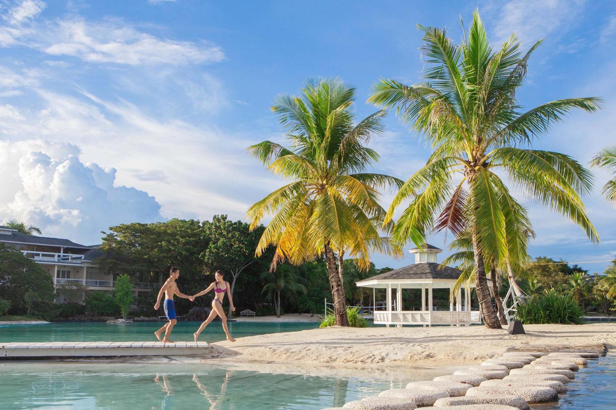 Plantation Bay And Resort