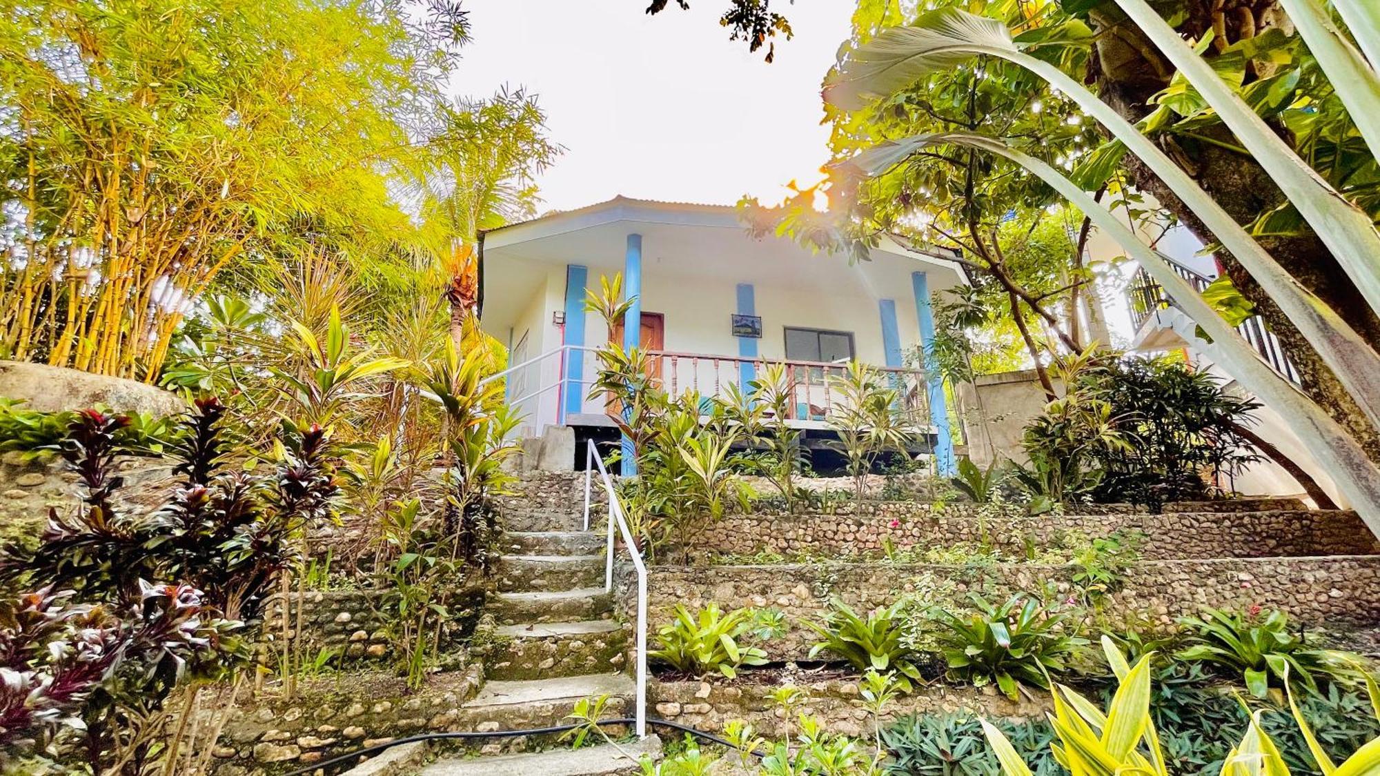 La Concepcion Cove Garden