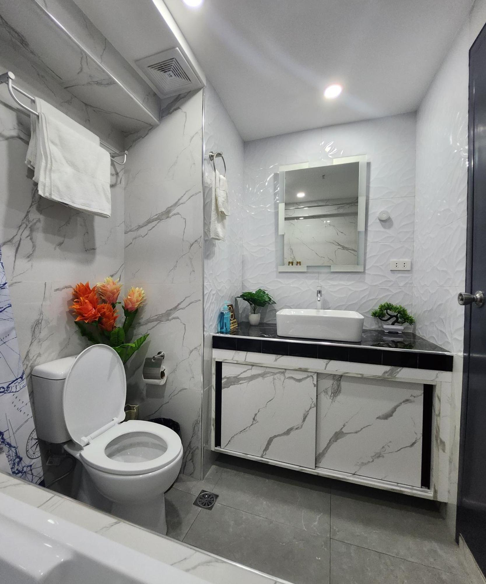 Apartment Azur B207 Near Airport, Netflix, Stylish, Cozy With Swimming Pool *