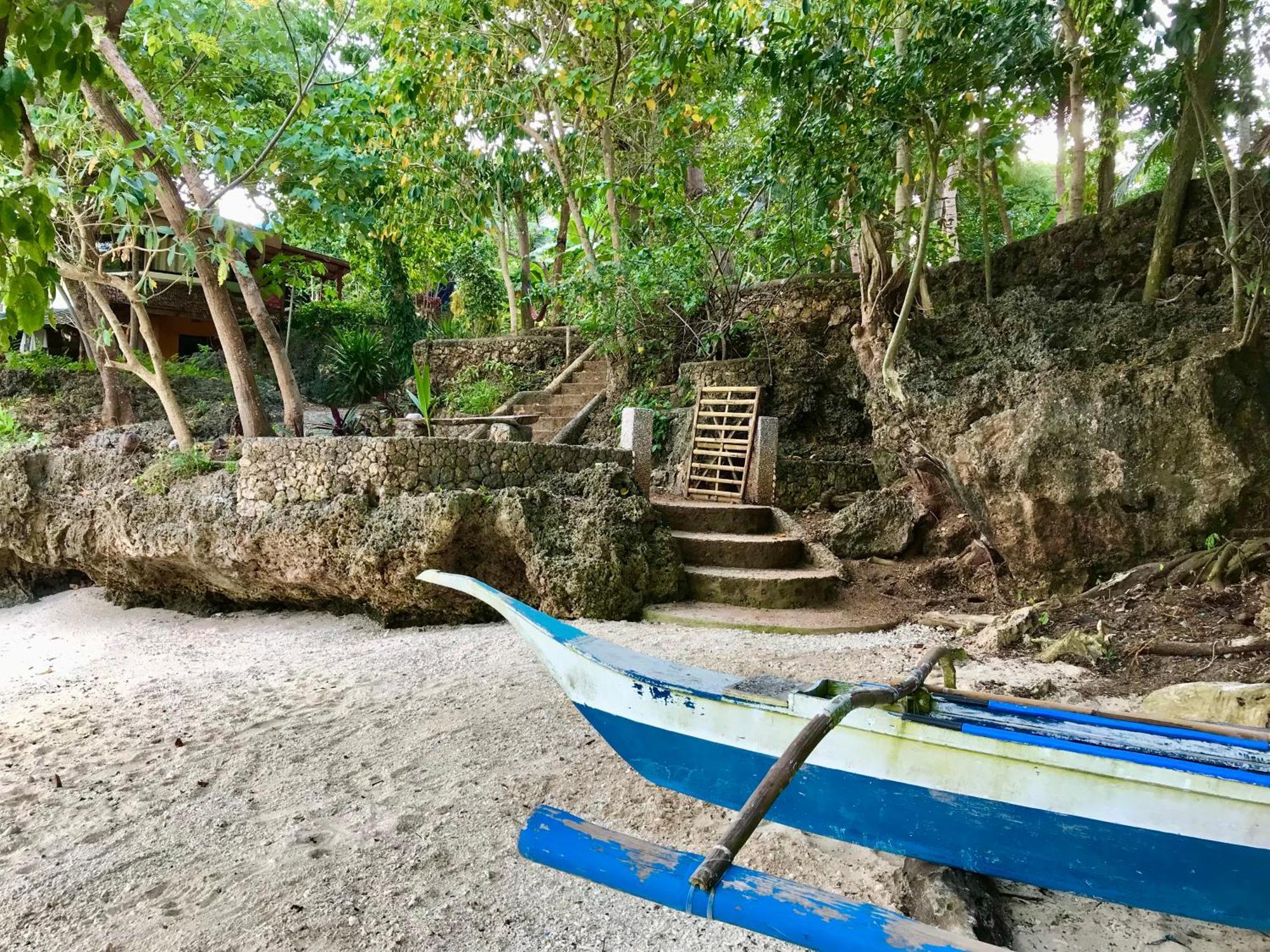 Camotes Cay Hideaway Apartment *