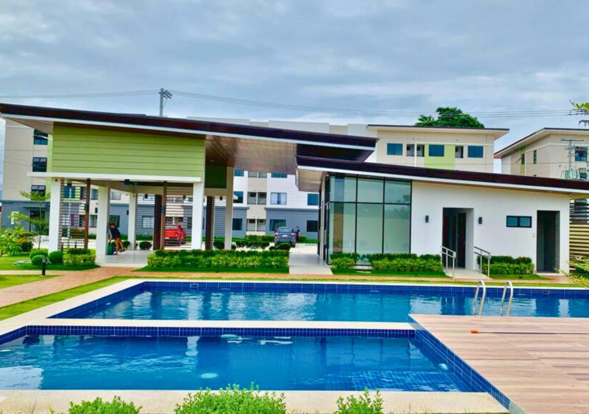 Apartment Renovated Furnished Near Airport, Malls And School