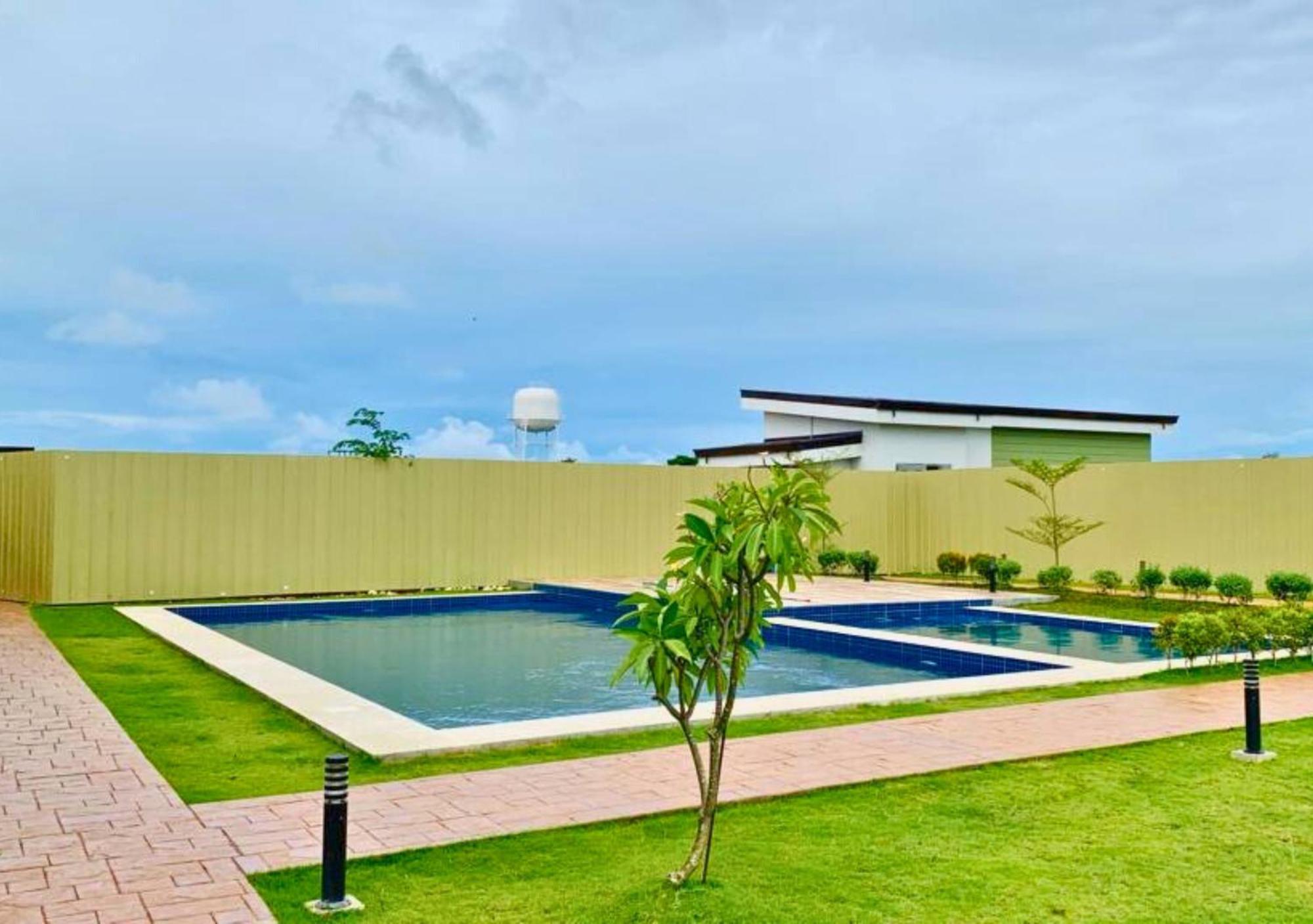Renovated Furnished Near Airport, Malls And School Lapu-Lapu City