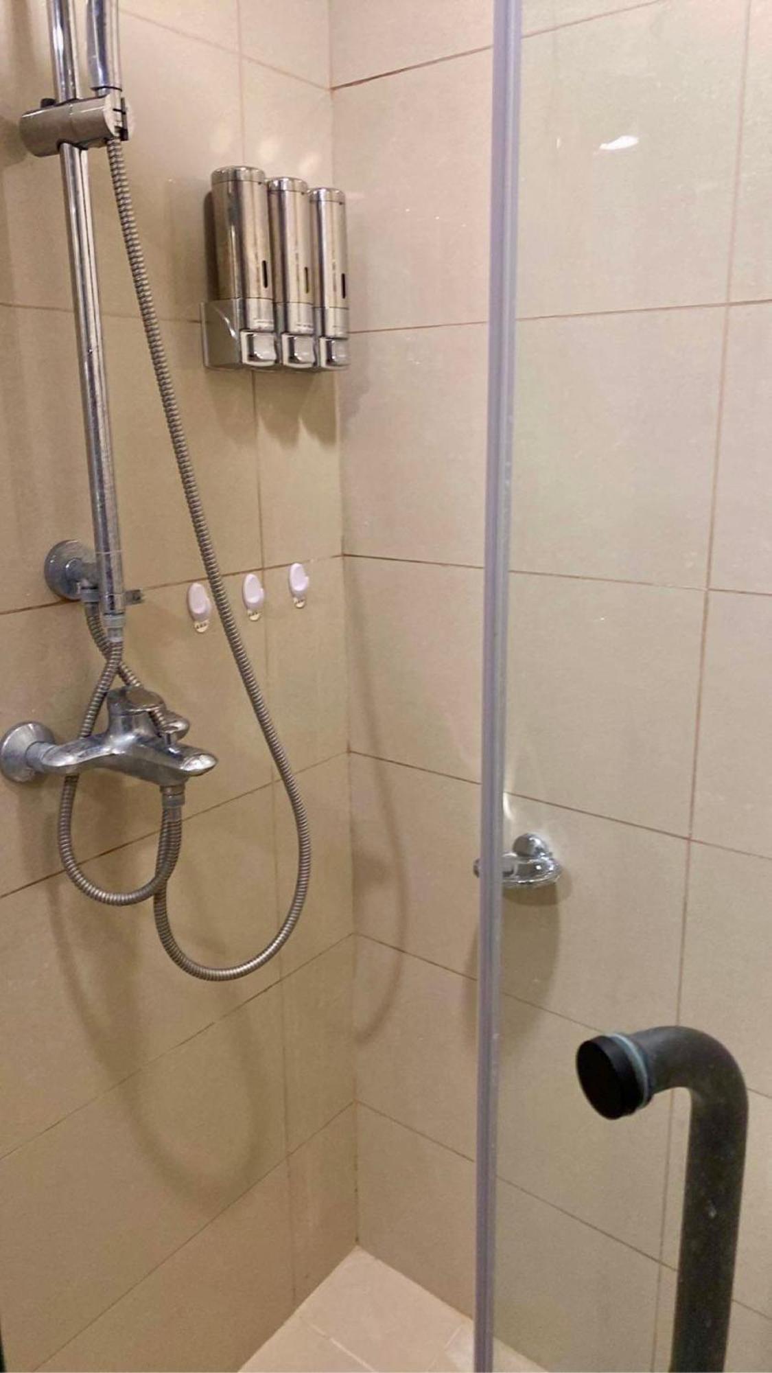 38 Park Avenue Right In The Heart Of It Park Cebu, 55 Inches Tv, Wifi Apartment *
