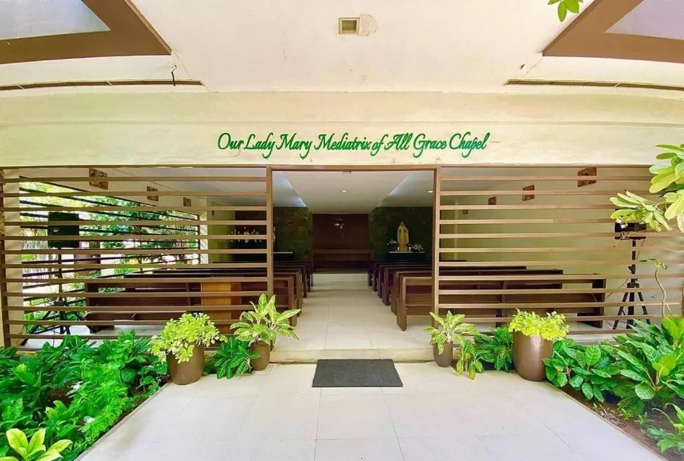 8c Unit With Free Wifi Pool And Gym * Mandaue City
