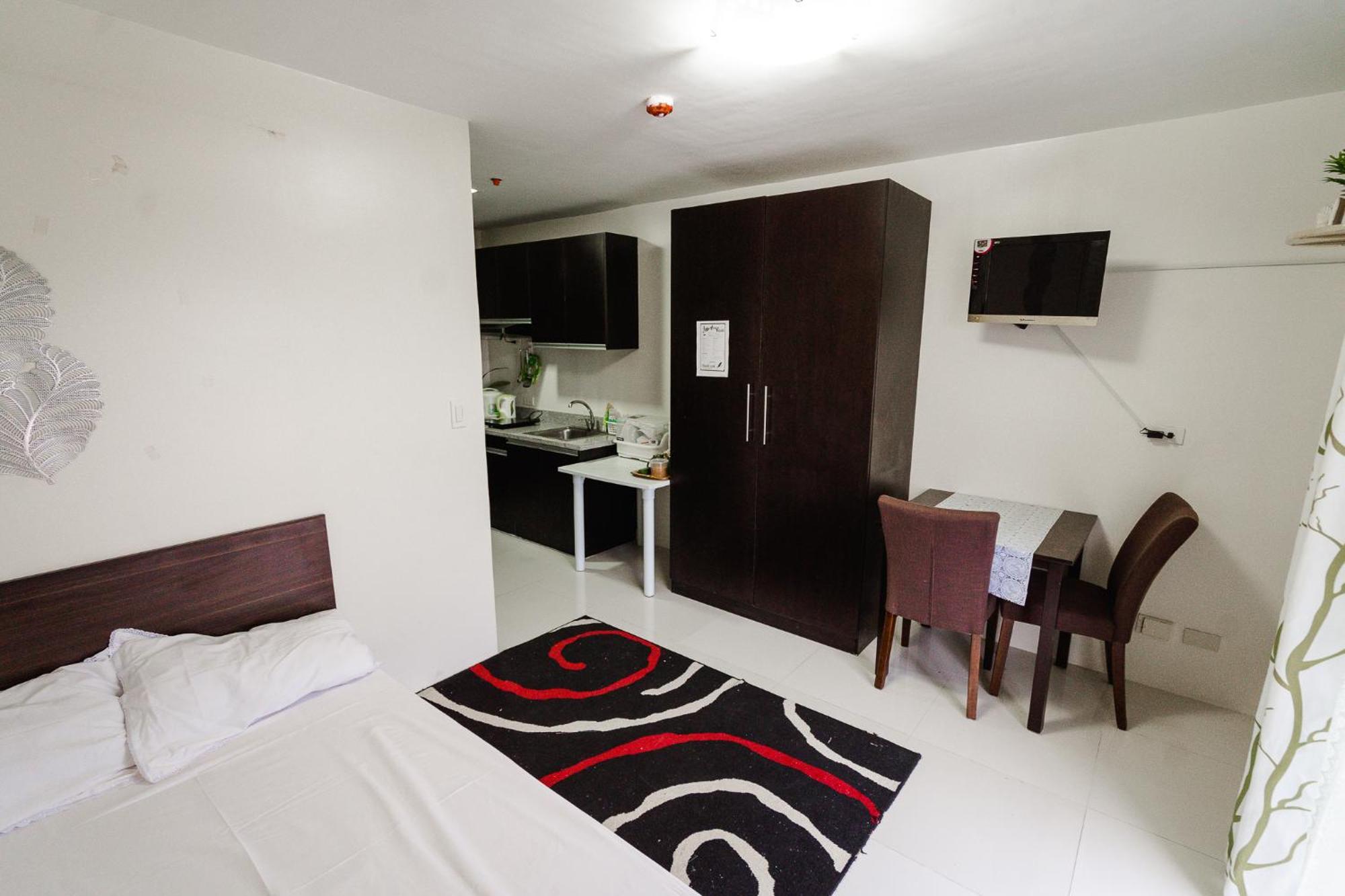 8c Unit With Free Wifi Pool And Gym *